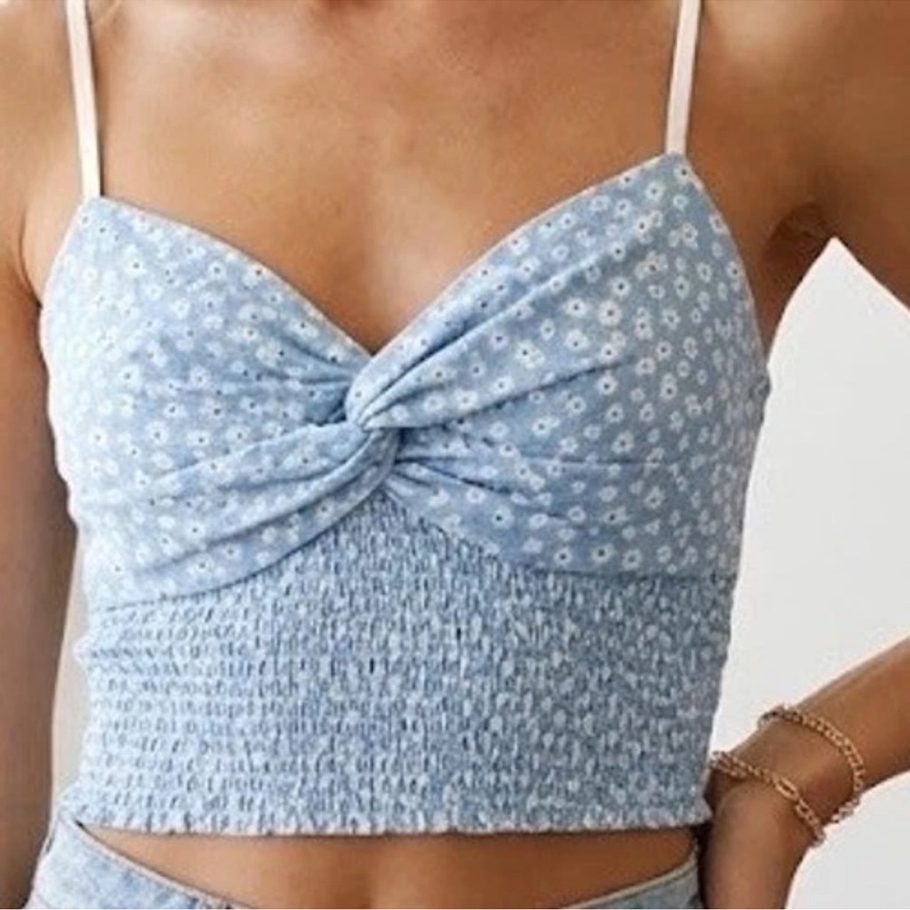 AE Coquette Blue Floral Smocked Crop Top Twisted Sweetheart XS Festival beachy‎
